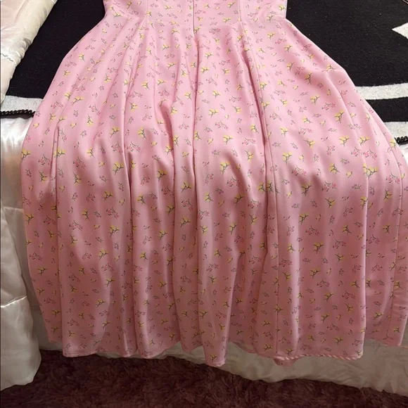 House of CB Pink Floral Dress off shoulder - Picture 6 of 10